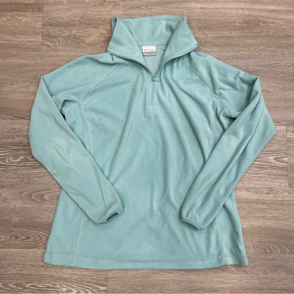 Columbia Pastel Blue Fleece Warm Ligthweight Pullover Sweater Sports Sweater Ski